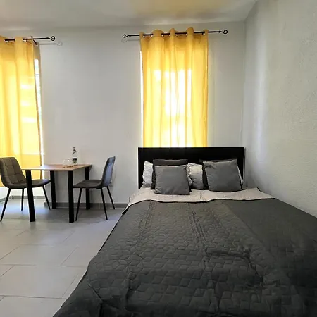 Simplex Am Europaplatz كارلسروه