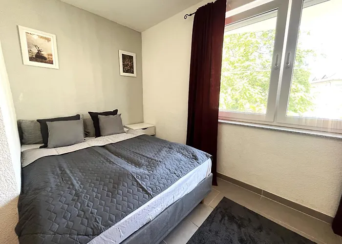 公寓式酒店 Simplex Am Europaplatz 卡尔斯鲁厄